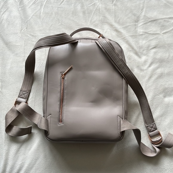 MATT & NAT Alex Vegan Backpack in Veil - Picture 3 of 15